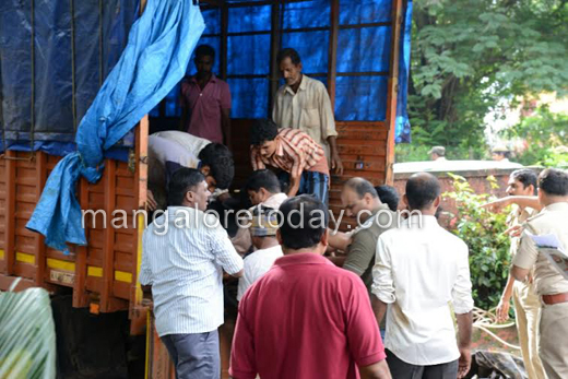 Cattle trafficking  in mangalore 8